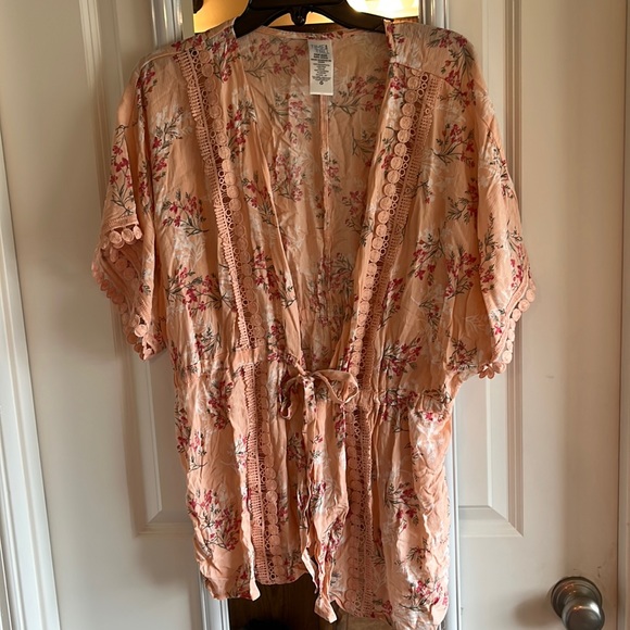Time and Tru | Tops | Very Cute Peach Colored Kimono | Poshmark